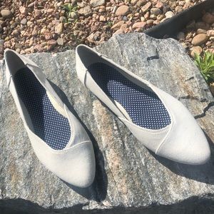 Kelly & Katie| Flats| Size 8.5